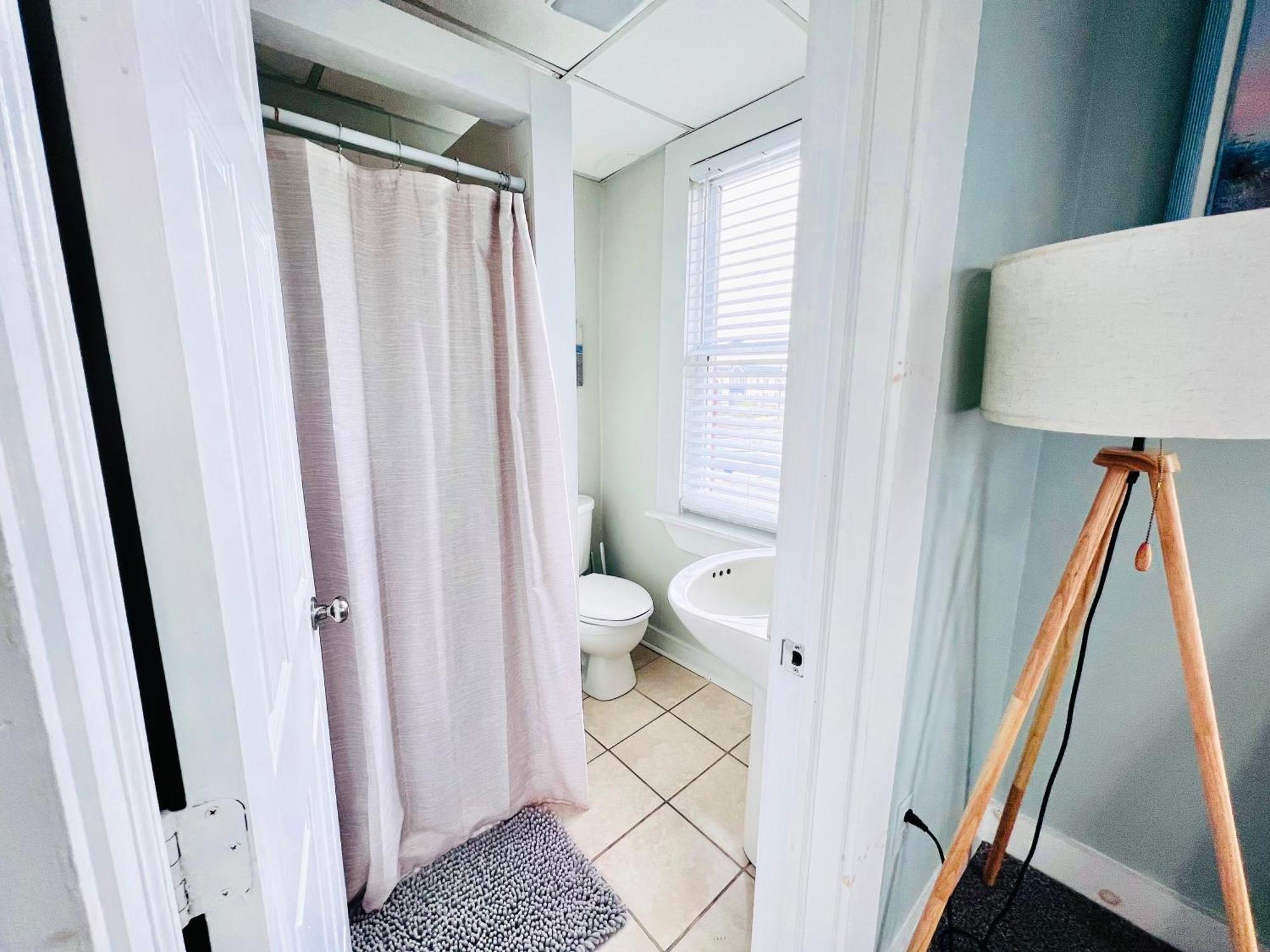 Entire Lovely 3 Bedroom, 2 Bathroom Apartment! 1 Block To The Beach And Boardwalk! Wildwood Esterno foto